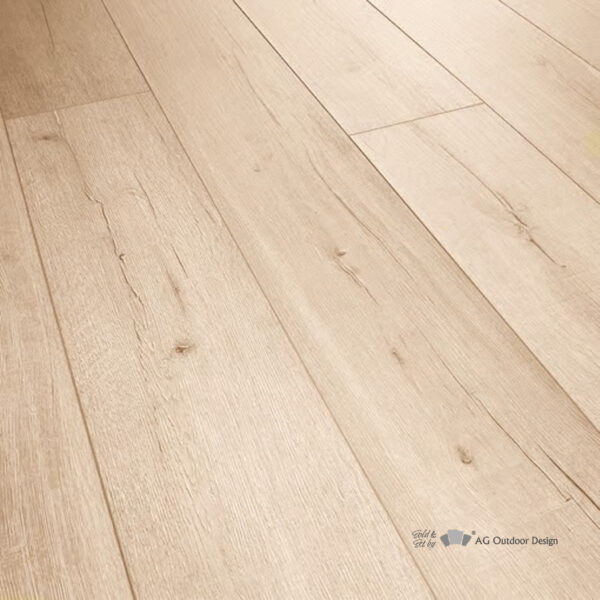 Piso Flotante Melamínico Roble Lugano D3180 AC4 8mm